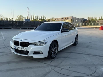 Авто BMW 3 Серия 2015 № 8764561