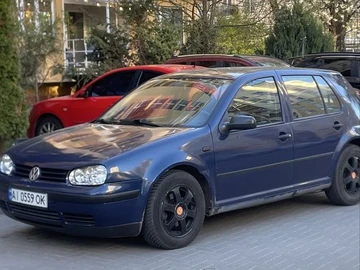 Авто Volkswagen Golf 1999 № 8764583