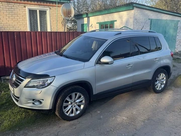 Авто Volkswagen Tiguan 2010 № 8765115