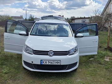 Авто Volkswagen Touran 2013 № 8765197
