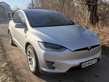 Авто Tesla Model X 2018 № 8765248