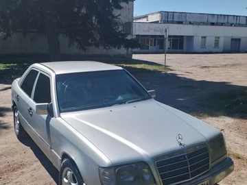Авто Mercedes W124 1995 № 8765286