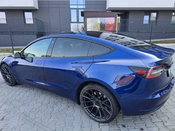 Авто Tesla Model 3 2019 № 8765413