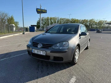 Авто Volkswagen Golf 2004 № 8765681