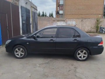 Авто Mitsubishi Lancer 2004 № 8765690