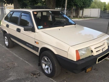 Авто ВАЗ 2109 1990 № 8765865