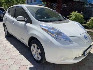 Авто Nissan Leaf 2014 № 8765893