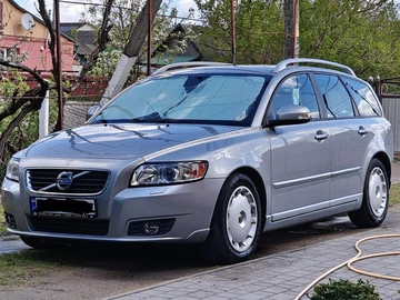 Авто Volvo V50 2011 № 8766015