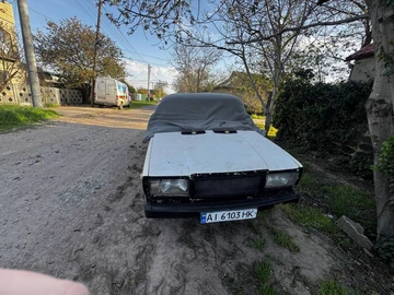 Авто ВАЗ 2107 1984 № 8766046