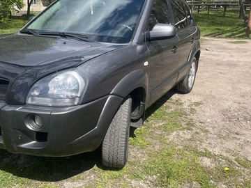 Авто Hyundai Tucson 2008 № 8766124