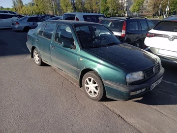 Авто Volkswagen Vento 1997 № 8766201