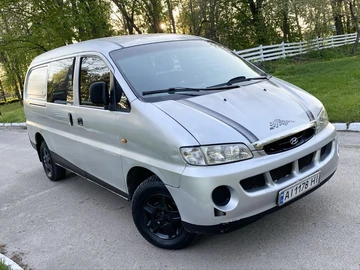Авто Hyundai H200 2000 № 8766329