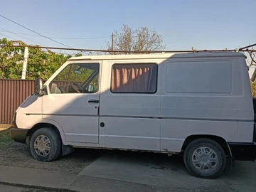Авто Renault Trafic 1992 № 8766845
