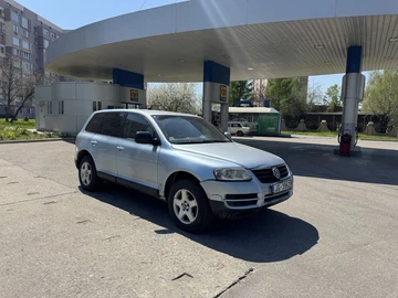 Авто Volkswagen Touareg 2005 № 8766898