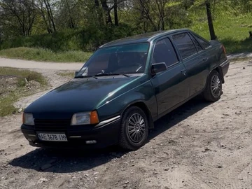 Авто Opel Kadett 1986 № 8767191
