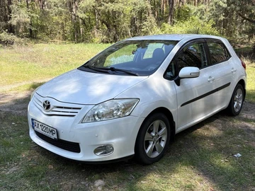 Авто Toyota Auris 2012 № 8767206