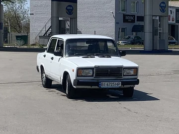 Авто ВАЗ 2107 1990 № 8767378