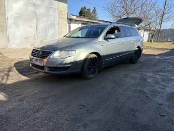 Авто Volkswagen Passat Variant 2006 № 8767476