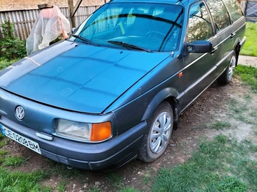 Авто Volkswagen Passat Variant 1989 № 8767485