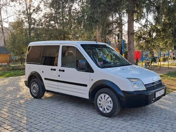 Авто Ford Tourneo Connect 2004 № 8767636