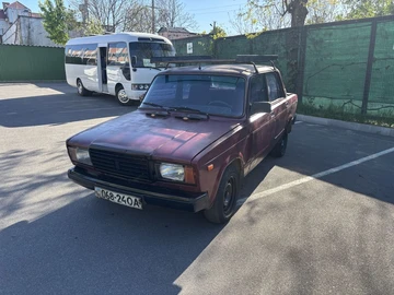 Авто ВАЗ 2107 1990 № 8767714
