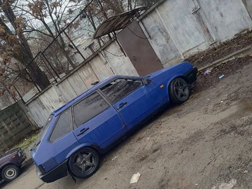 Авто ВАЗ 2109 2004 № 8767874