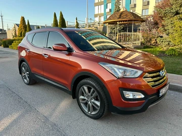 Авто Hyundai Santa Fe 2013 № 8767904