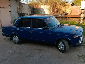 Авто ВАЗ 2107 1999 № 8767950