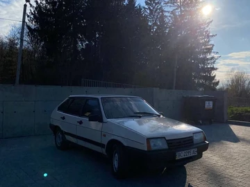 Авто ВАЗ 2109 1996 № 8768050