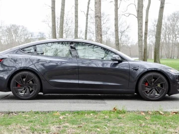 Авто Tesla Model 3 2025 № 8768123