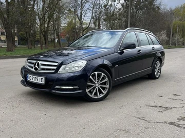 Авто Mercedes 220 2009 № 8768135