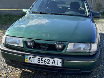 Авто Opel Vectra 1989 № 8768137