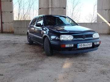 Авто Volkswagen Golf 1996 № 8768150