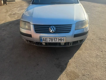 Авто Volkswagen Passat Sedan 2001 № 8768283