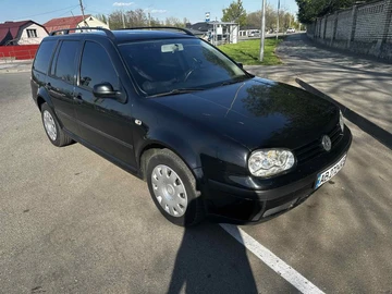 Авто Volkswagen Golf 2000 № 8768898