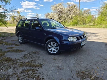 Авто Volkswagen Golf 2003 № 8769079