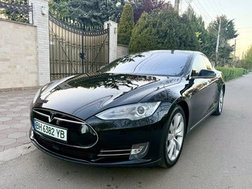 Авто Tesla Model S 2015 № 8769087