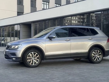 Авто Volkswagen Tiguan 2019 № 8769549