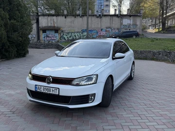 Авто Volkswagen Jetta 2015 № 8769562