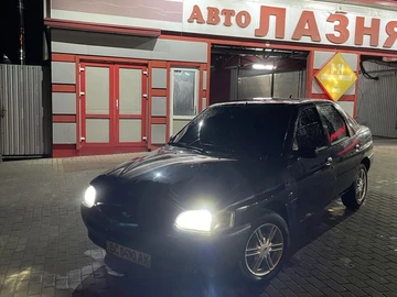 Авто Ford Escort 1995 № 8769580