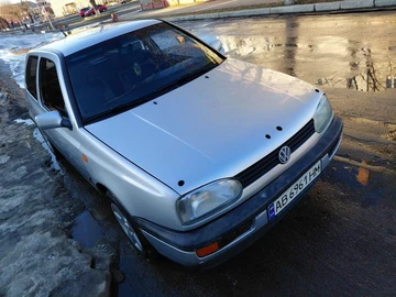 Авто Volkswagen Golf 1995 № 8769587