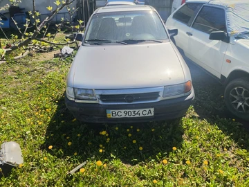 Авто Opel Astra 1993 № 8770005