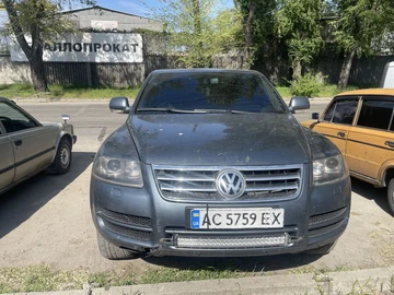 Авто Volkswagen Touareg 2005 № 8770019