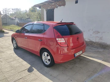 Авто Hyundai I30 2007 № 8770194