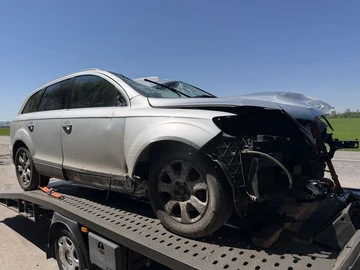 Авто Audi Q7 2006 № 8770280
