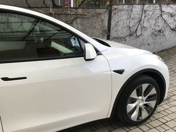 Авто Tesla Roadster 2021 № 8770396