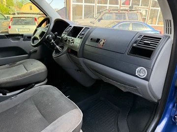 Авто Volkswagen Transporter 2006 № 8770472