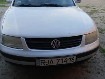 Авто Volkswagen Passat Cc 1998 № 8770572
