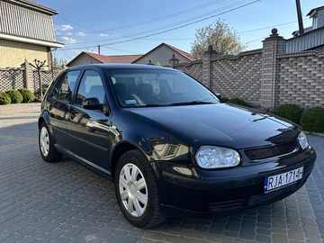Авто Volkswagen Golf 2001 № 8770648