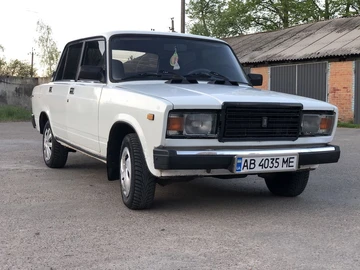Авто ВАЗ 2107 1995 № 8770829